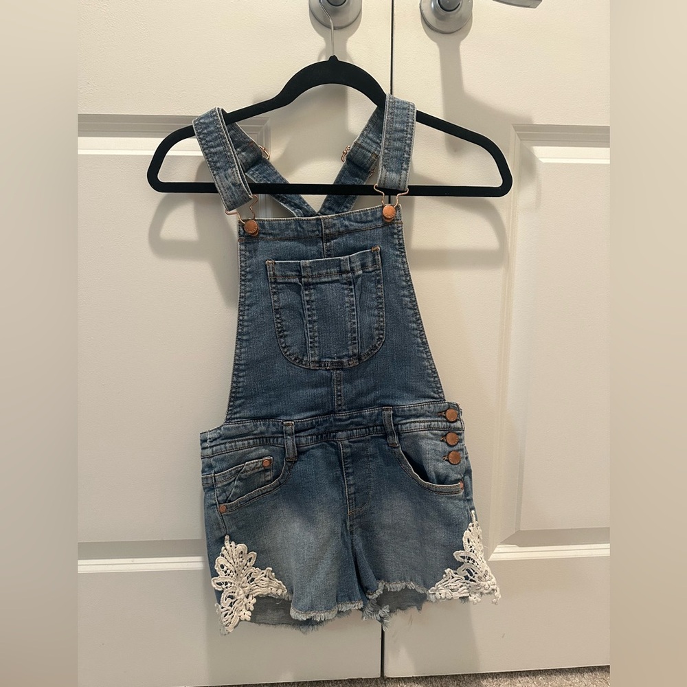 Tinsel shorts overalls size small